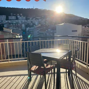 Apartment F4 120 M2 10 Minutes A Pieds Du Vieux 