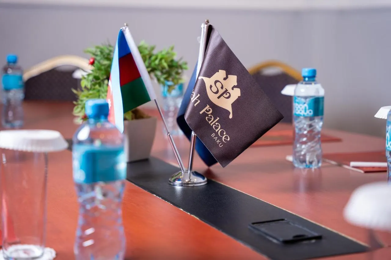 Shah Palace Luxury Museum Hotel Baku 4*,